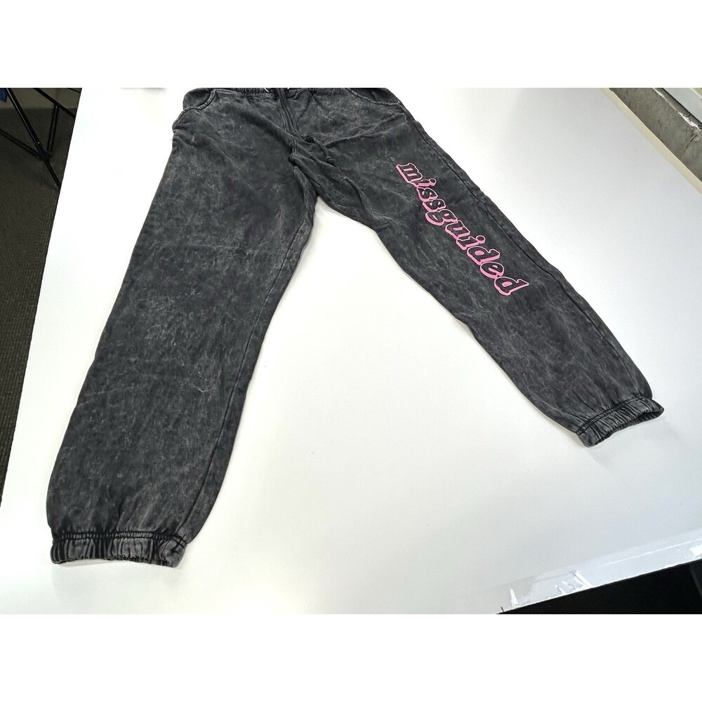Missguided black acid wash sweatpants with pink graphic lettering - Picture 3 of 16